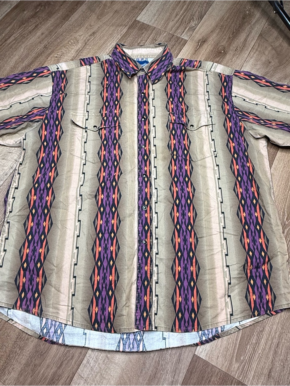 Vintage Wrangler Shirt Mens 2XL.Pearl Snap Short Sleeve Aztec Cowboy Western